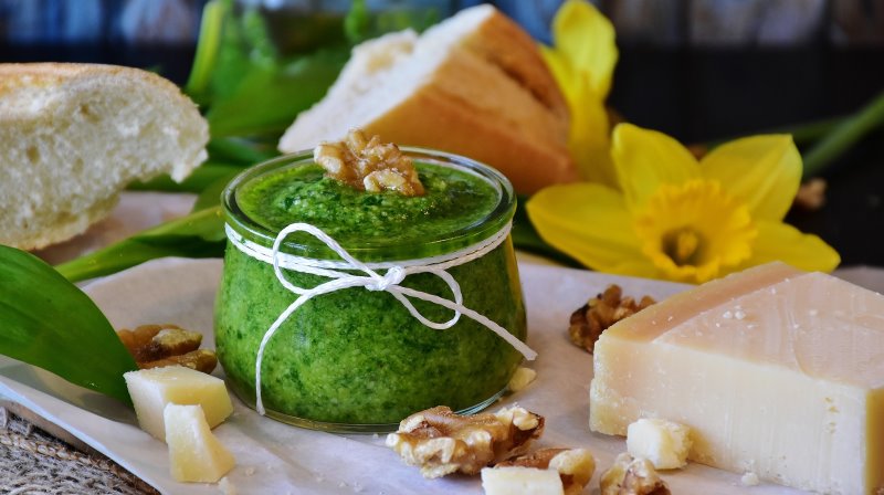 Selbstgemachtes Pesto Selbstgemachtes Pesto